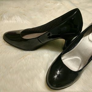 Round Toe Patent Pumps